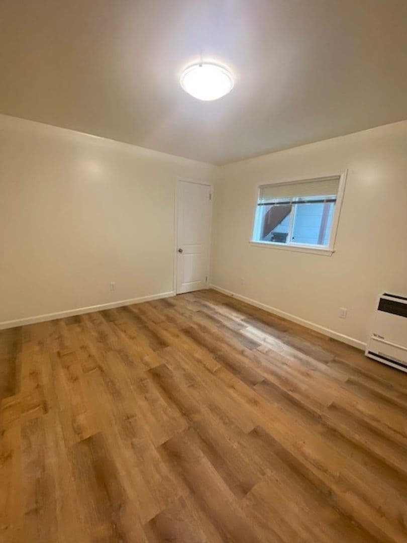 San Francisco Apartment: 4407 Kirkham Street