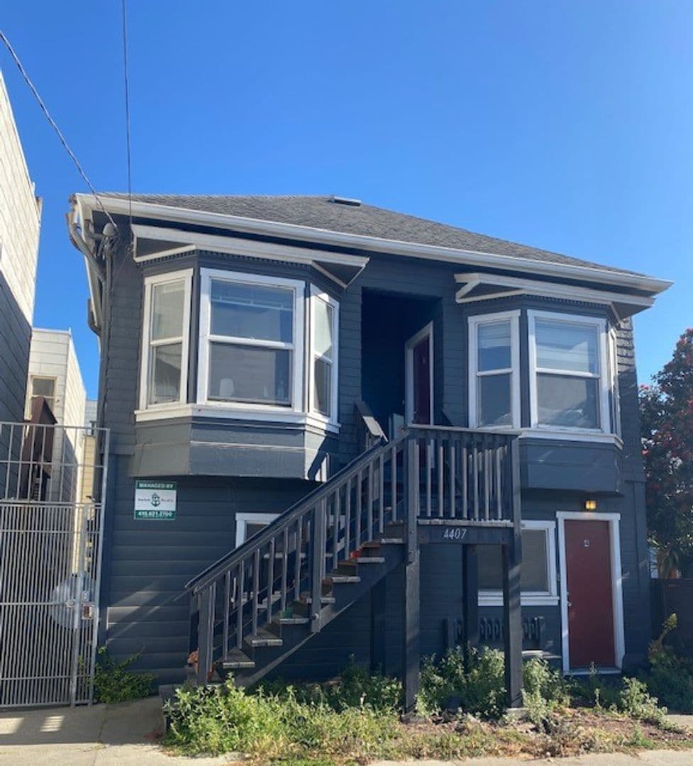 San Francisco Apartment: 4407 Kirkham Street