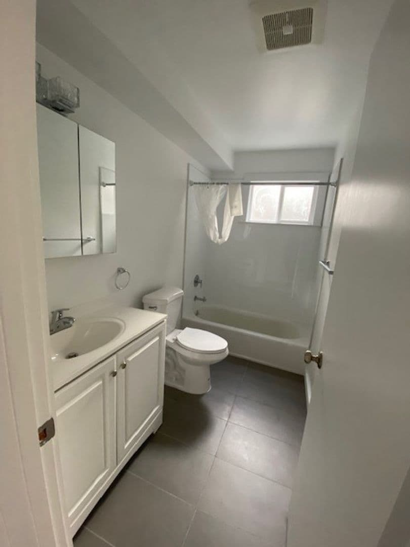 San Francisco Apartment: 550 27th Street