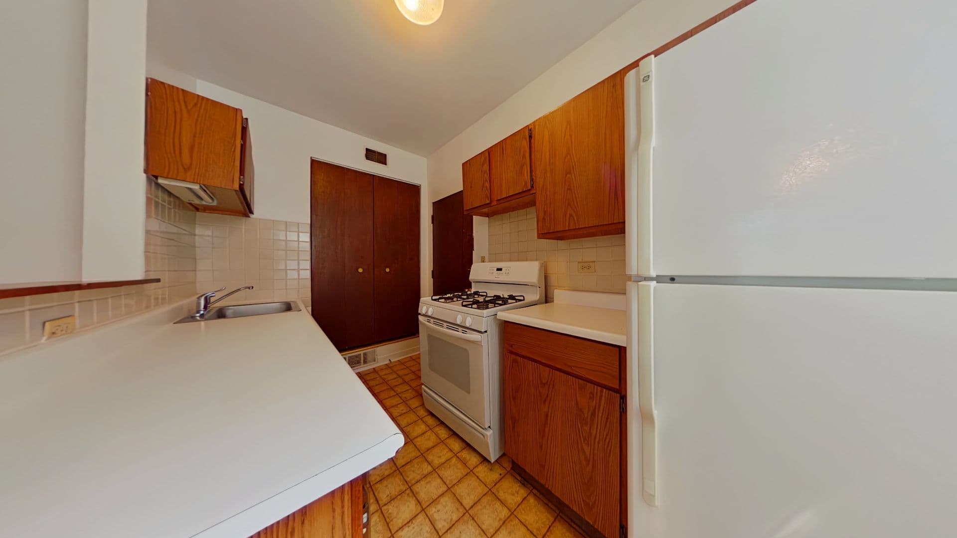 Chicago Apartment: 1307-17 W. Addison St.
