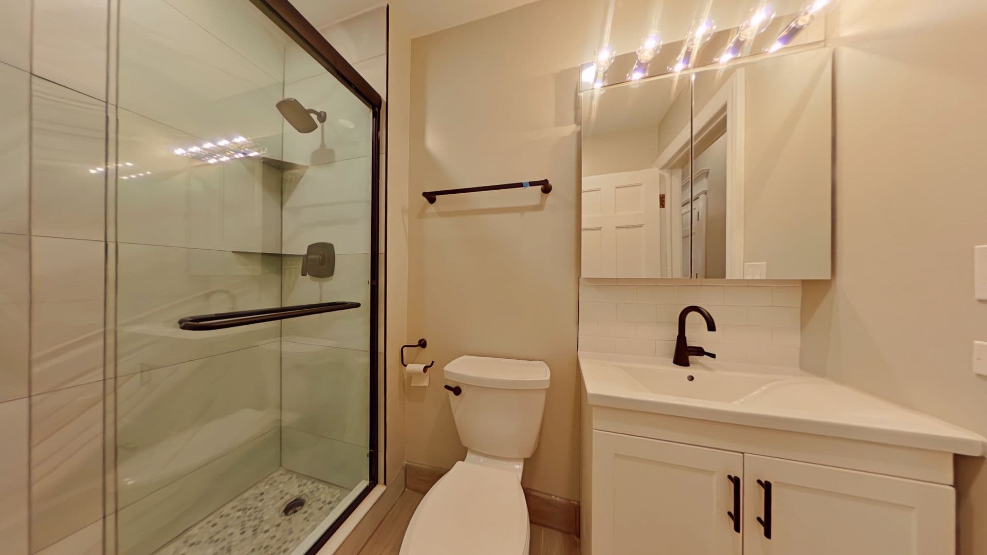 Chicago Apartment: 35 E. Division St.