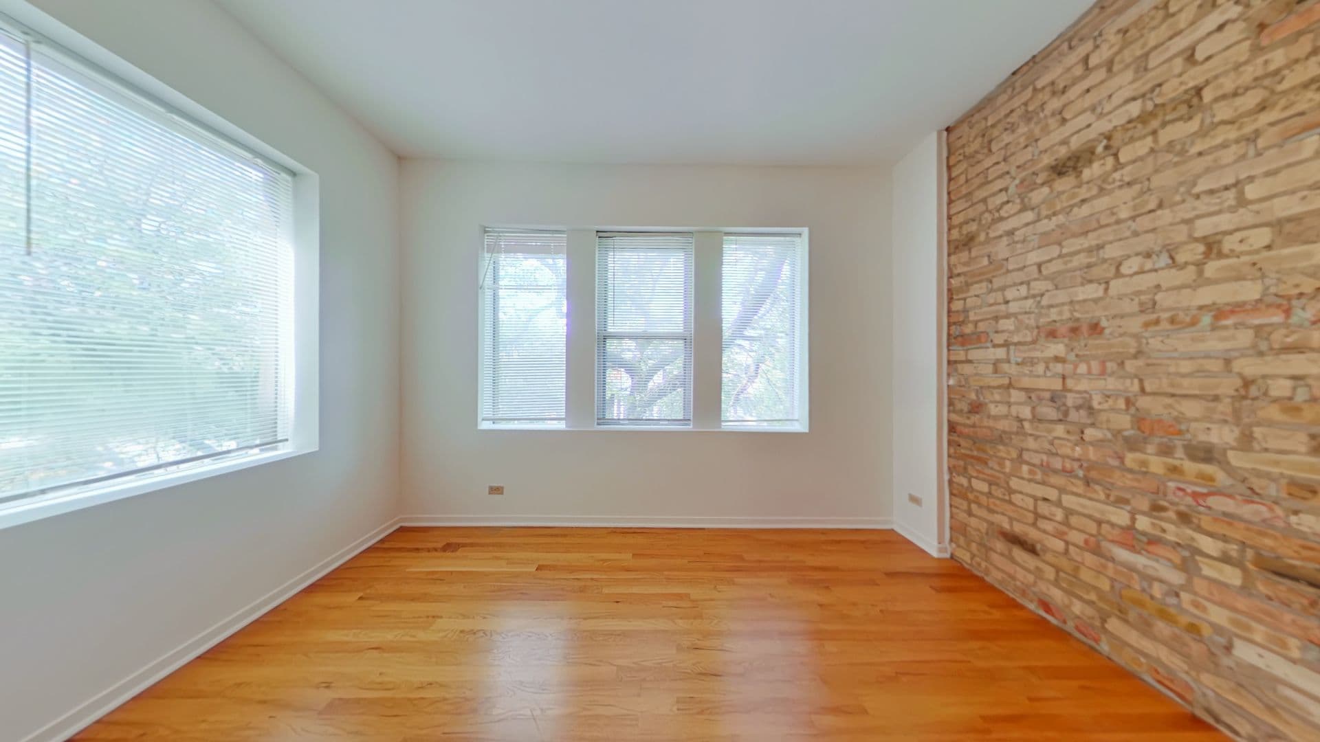 Chicago Apartment: 1307-17 W. Addison St.