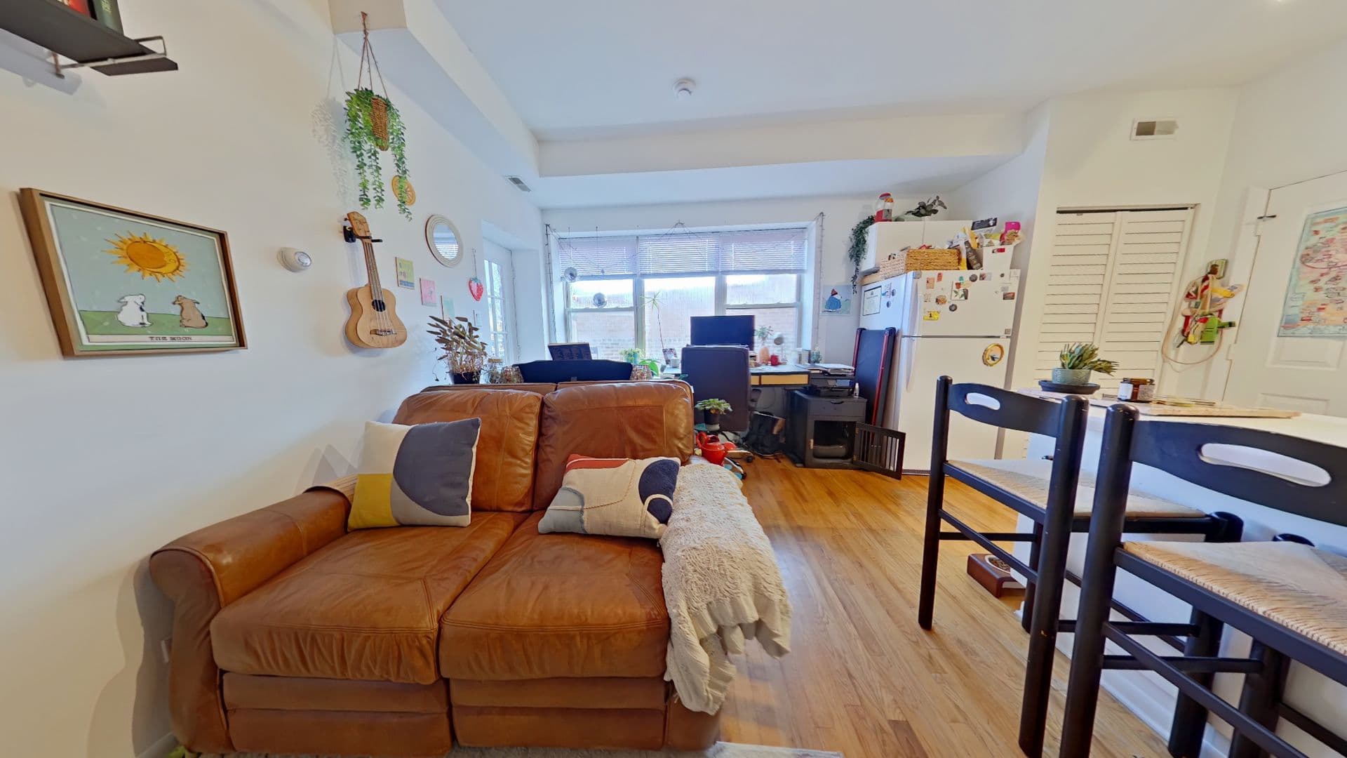 Chicago Apartment: 900 W. Gunnison St.