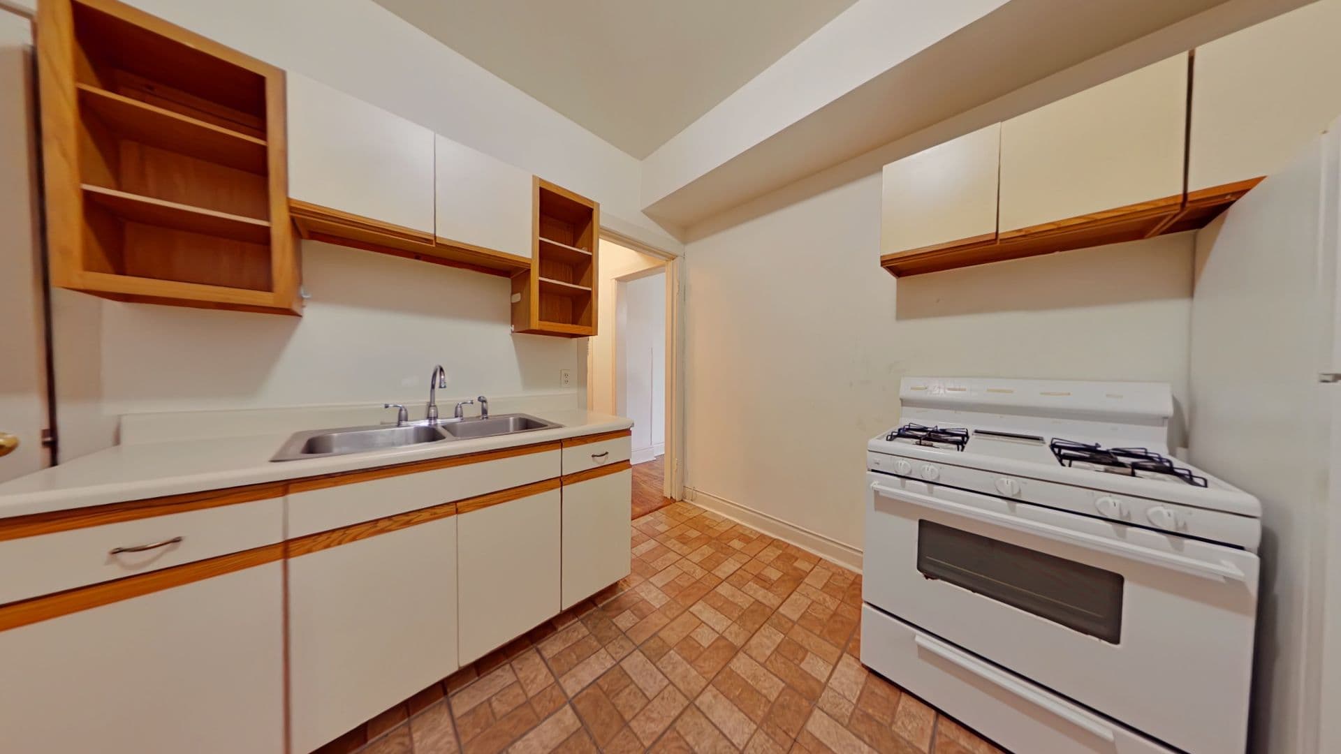 Chicago Apartment: 4103 N. Damen Ave.