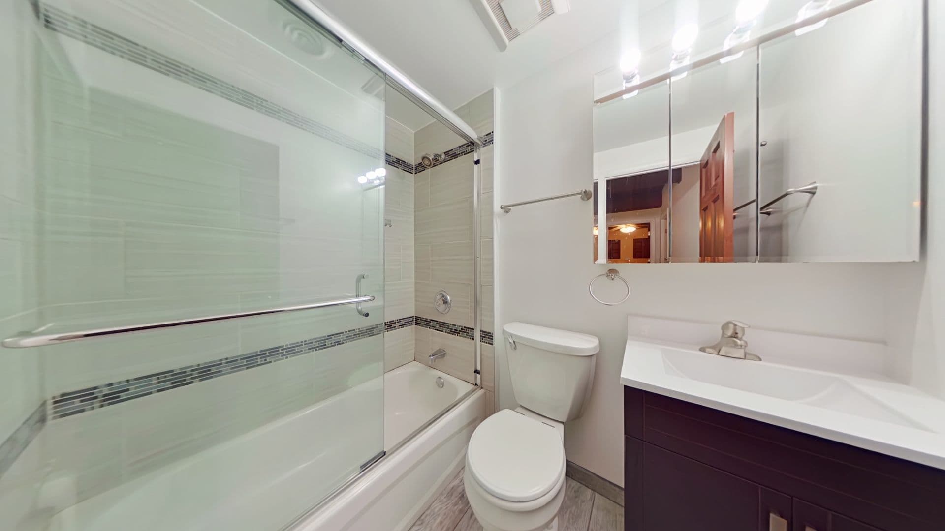 Chicago Apartment: 719 W. Buckingham Pl.