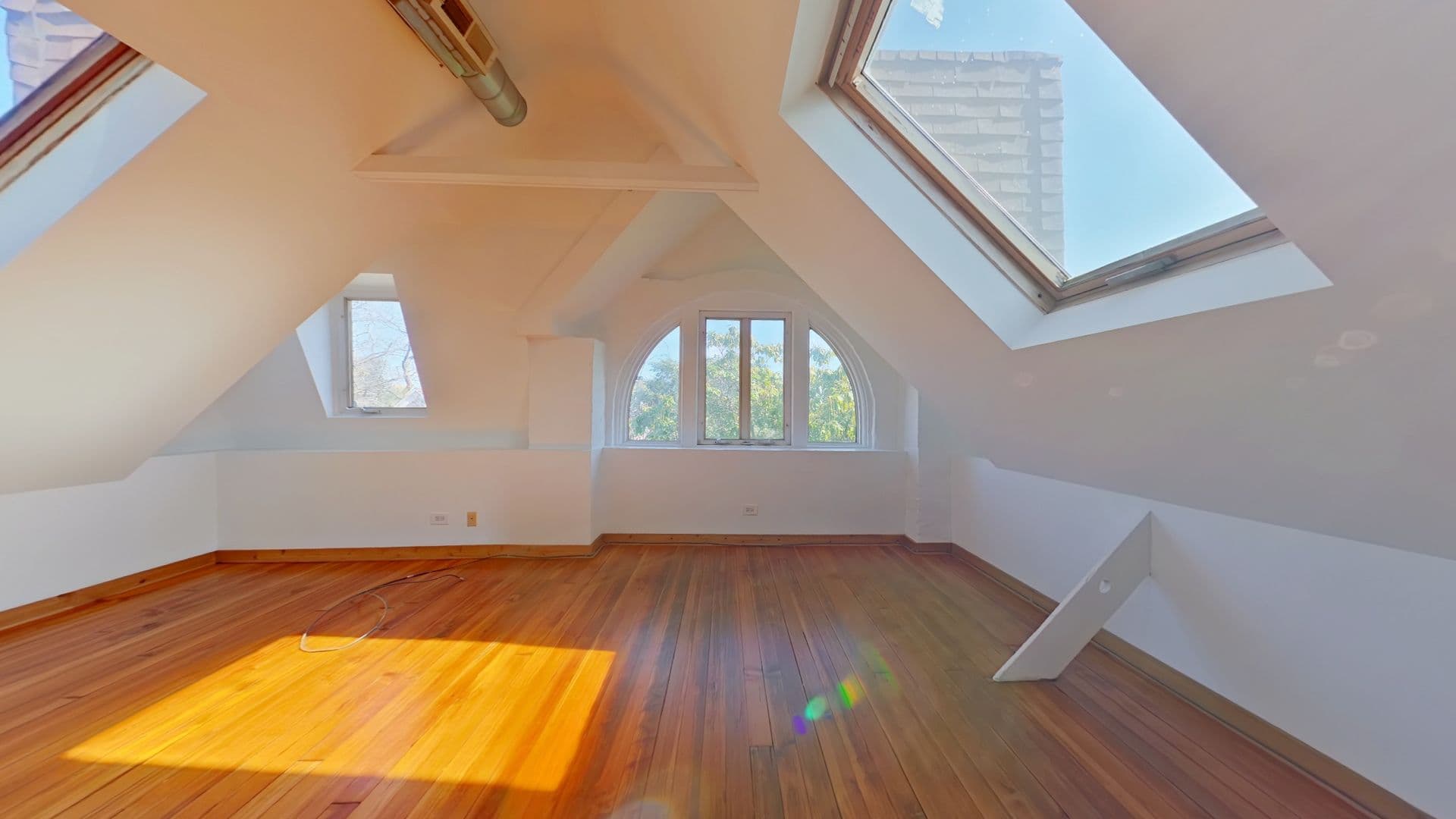 Chicago Apartment: 1818 N. Paulina St.