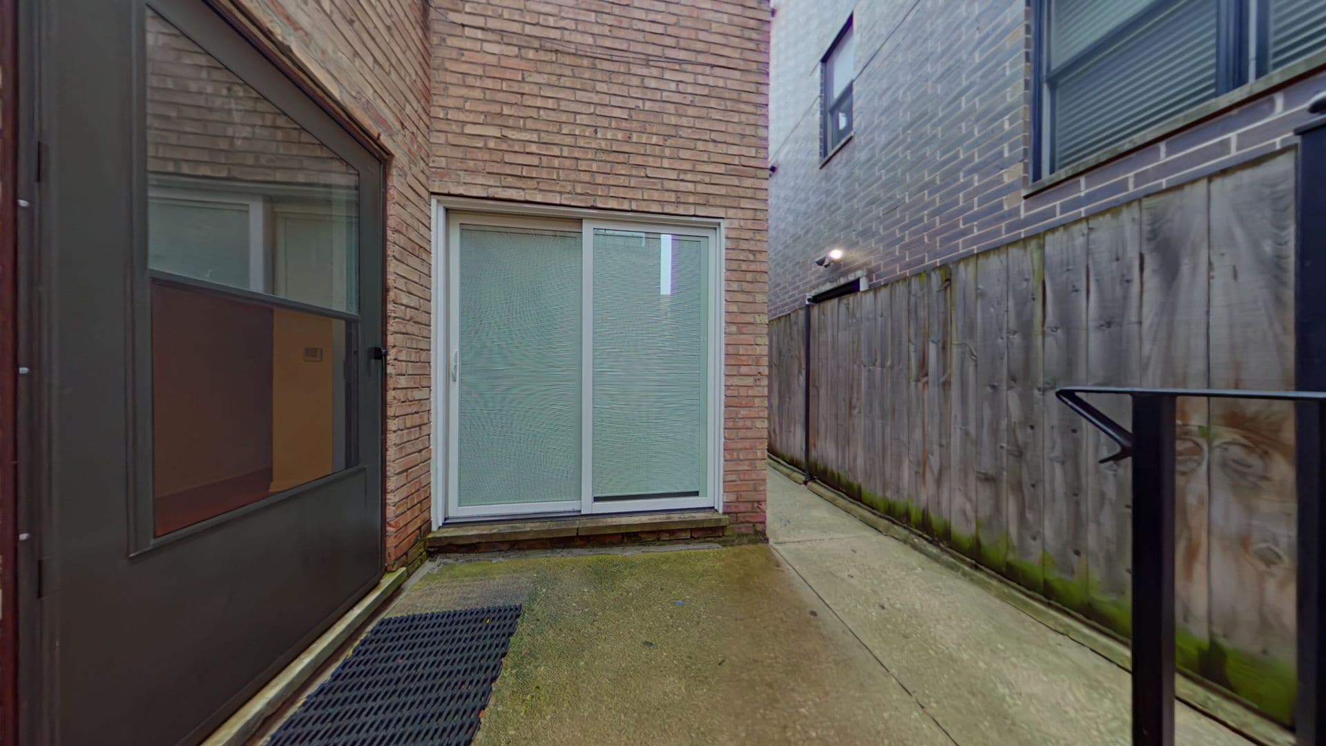 Chicago Apartment: 719 W. Buckingham Pl.