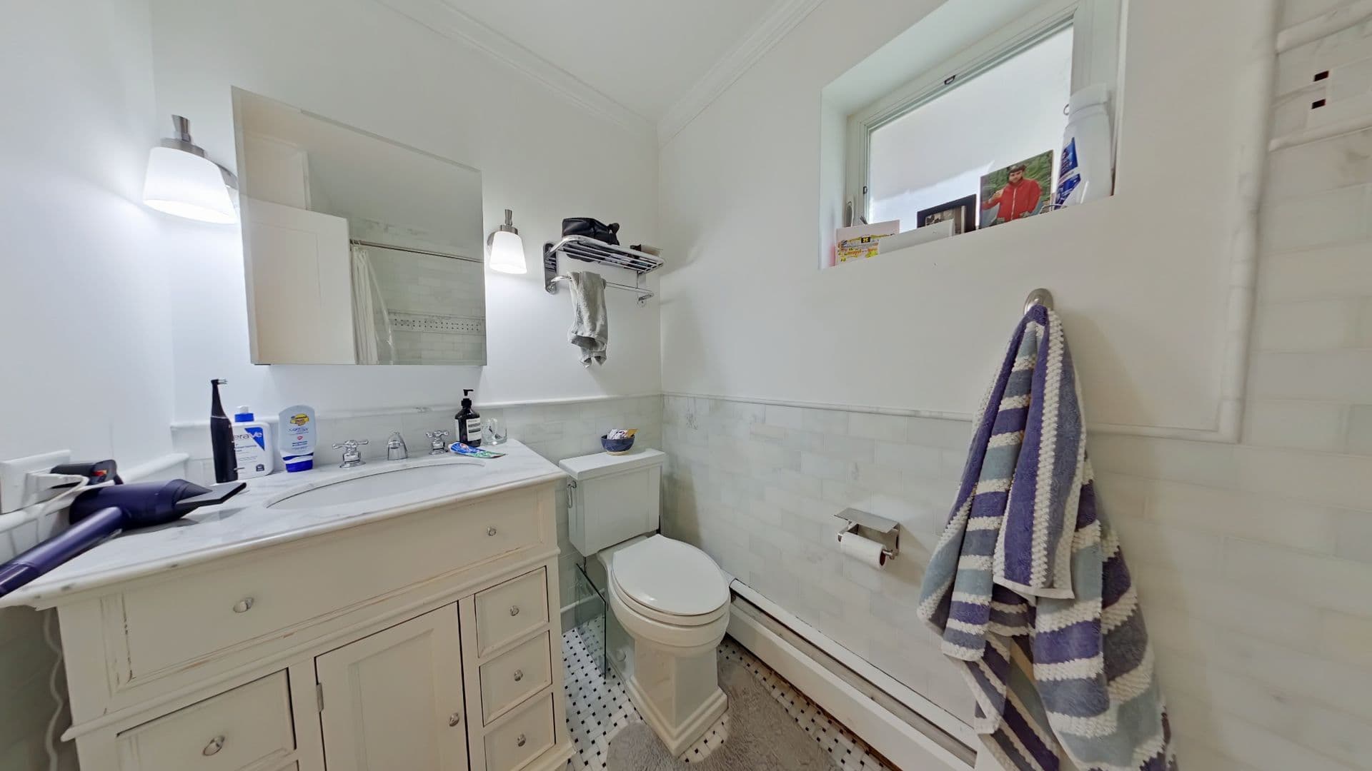 Chicago Apartment: 625 W. Deming
