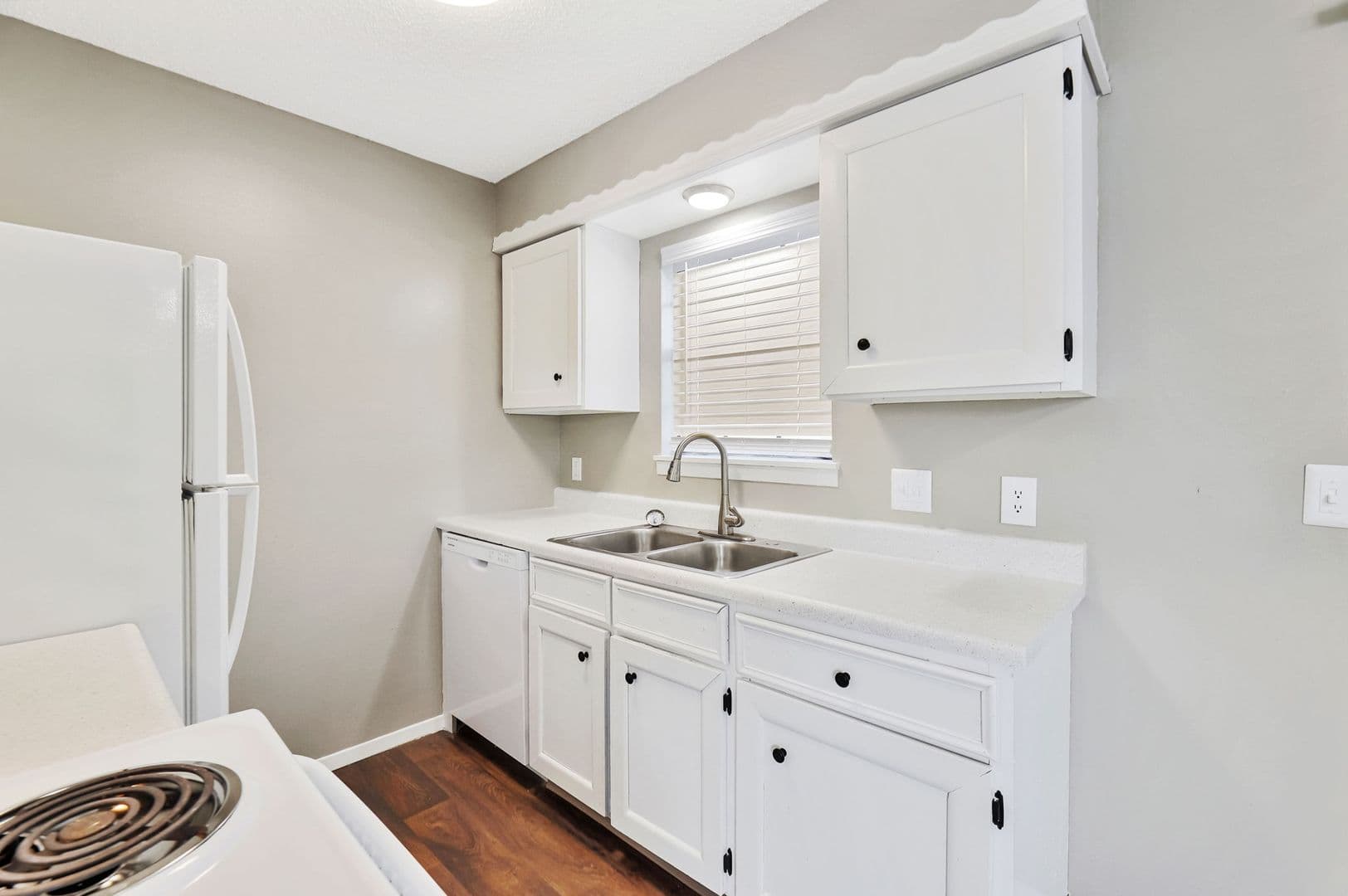 Wichita Apartment: 6841 W. Shade Lane #201