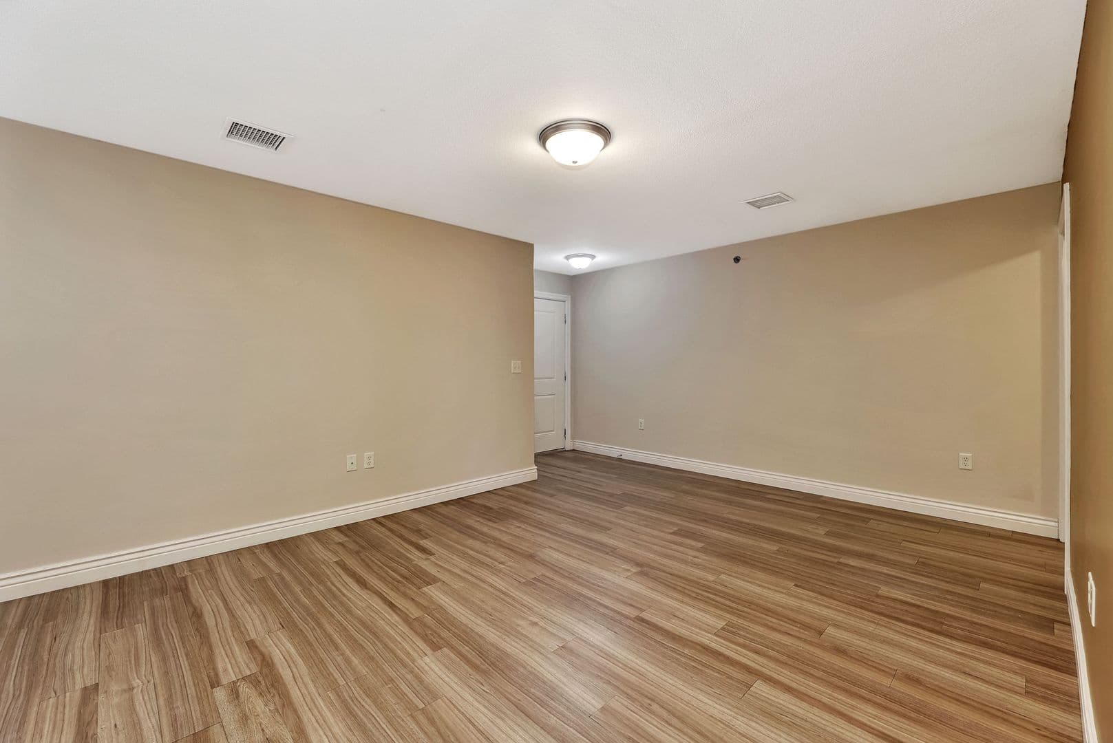 Wichita Apartment: 6545 E. 34th St. N.