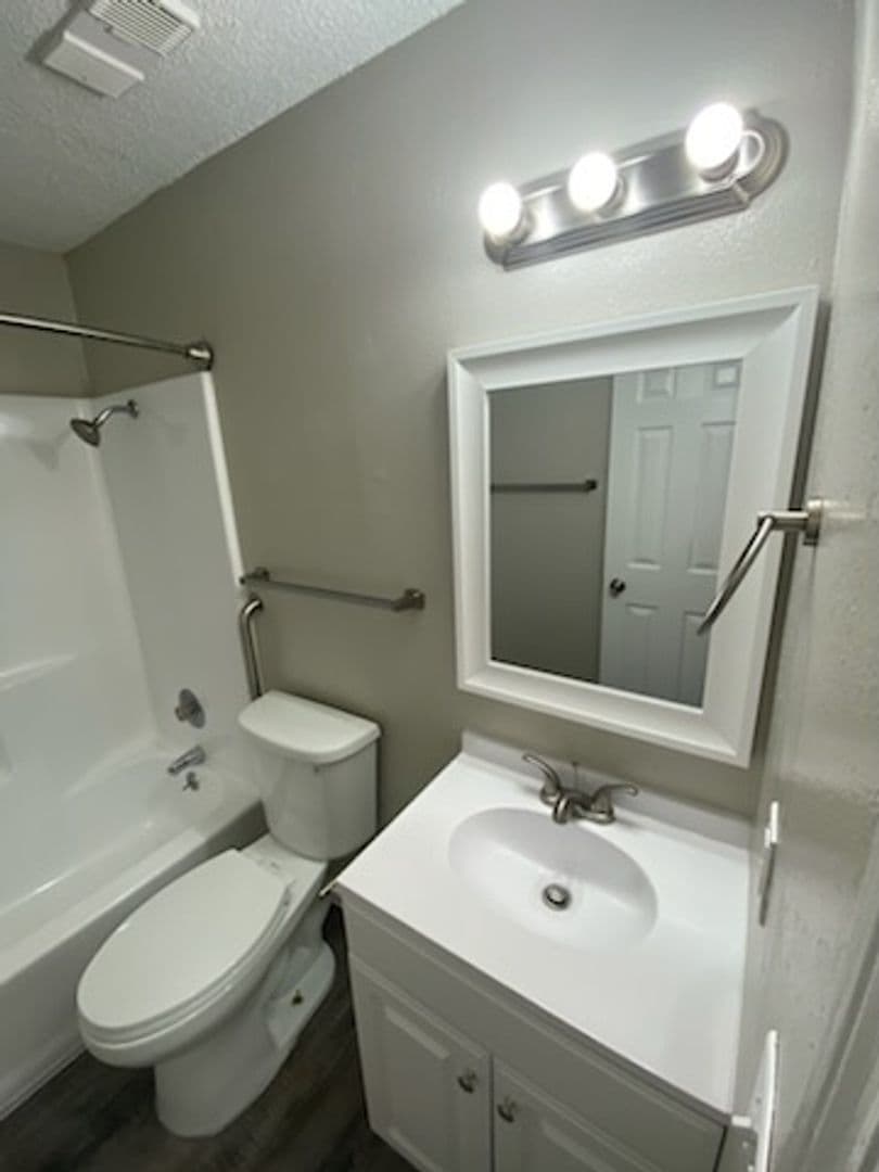 Wichita Apartment: 2701 S. Emporia St.