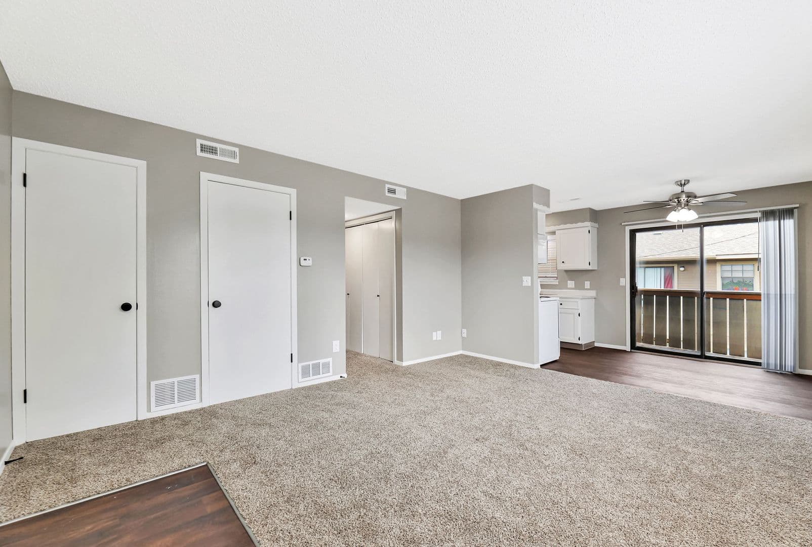 Wichita Apartment: 6841 W. Shade Lane #201