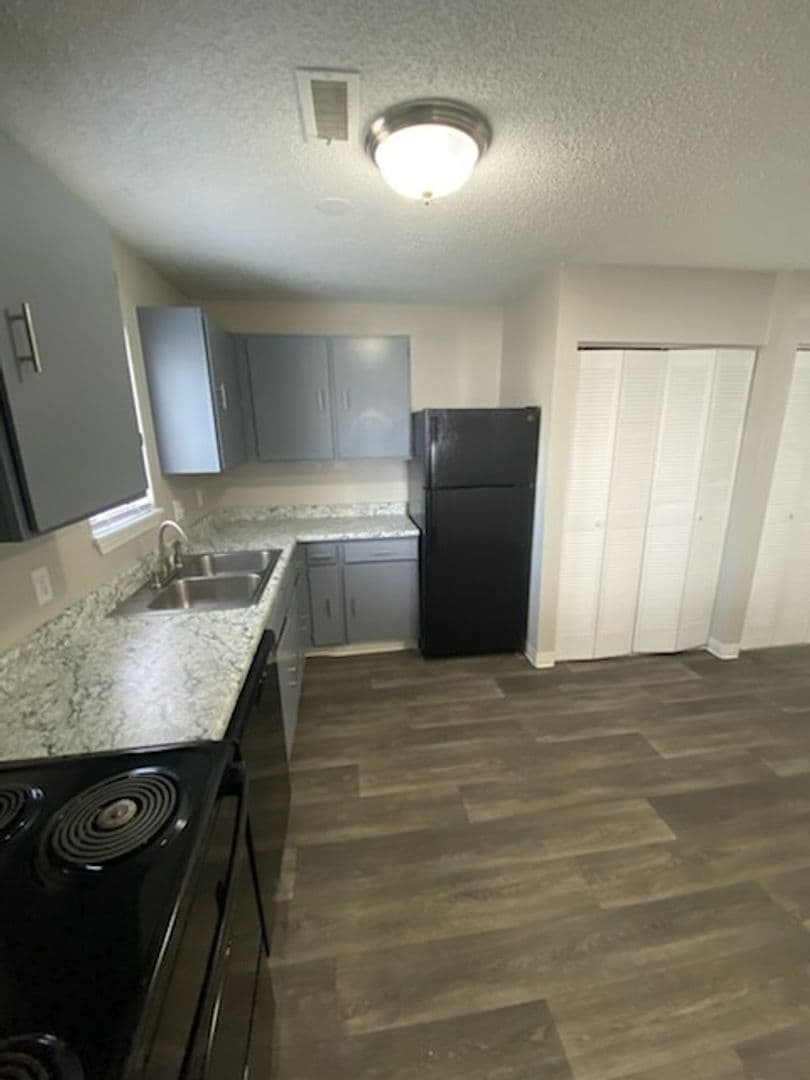 Wichita Apartment: 2701 S. Emporia St.