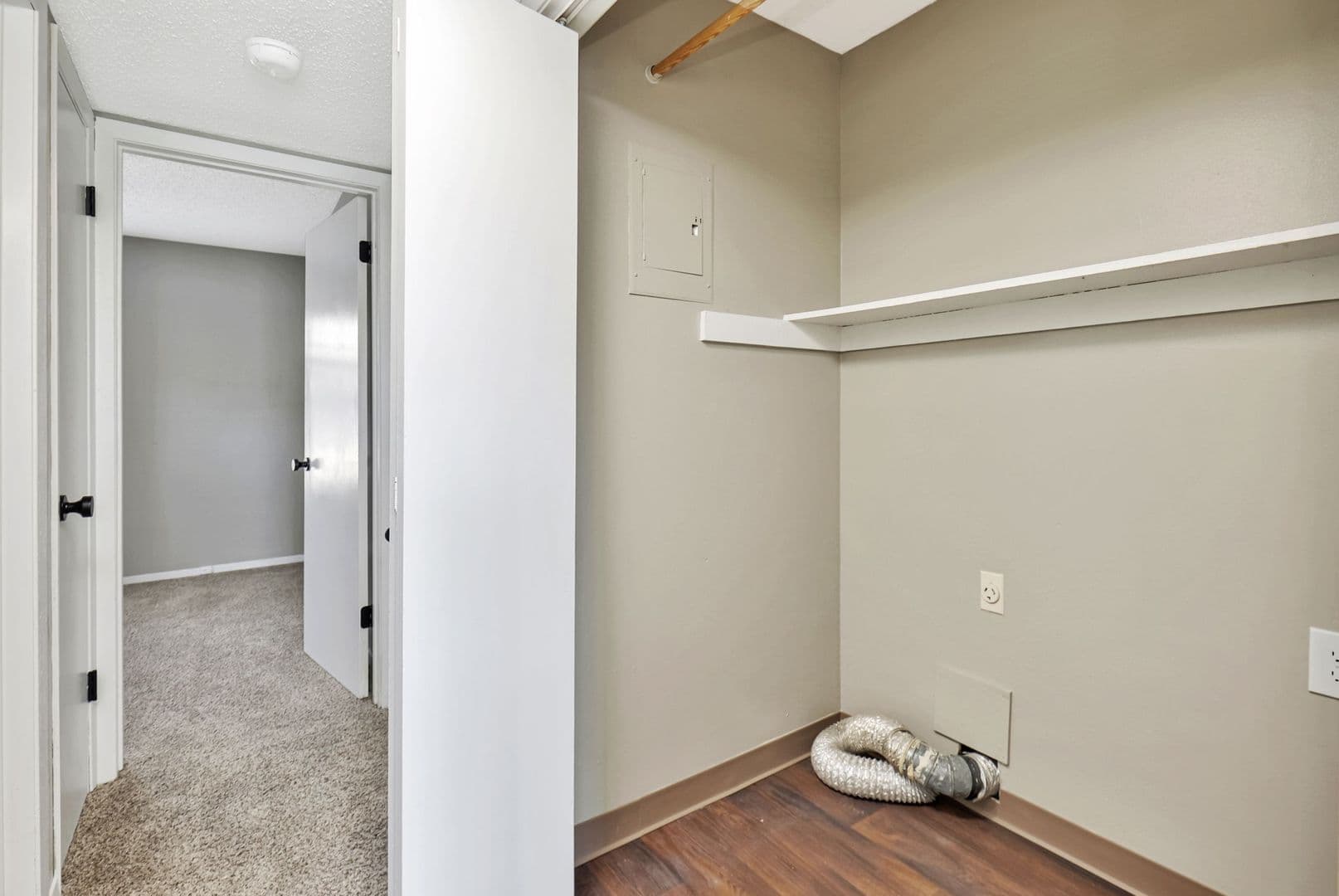 Wichita Apartment: 6841 W. Shade Lane #201