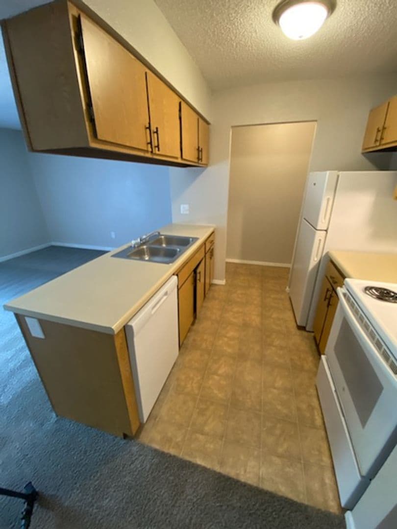 Wichita Apartment: 2701 S. Emporia St.