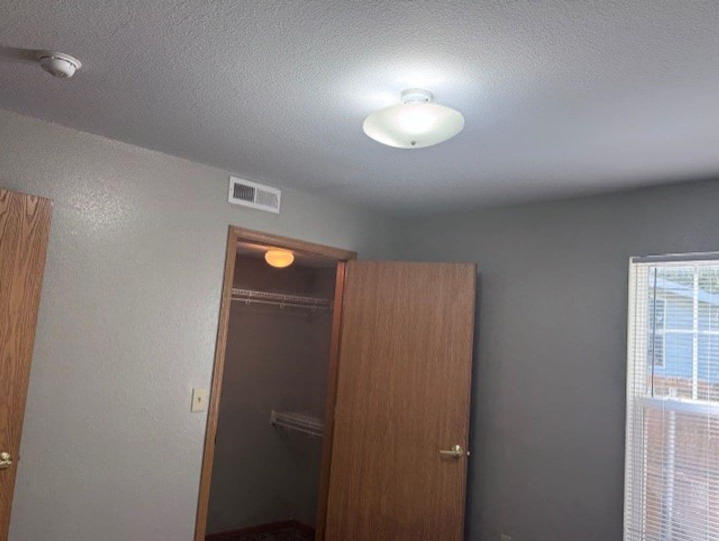 Wichita Apartment: 1160 N Emporia Ave