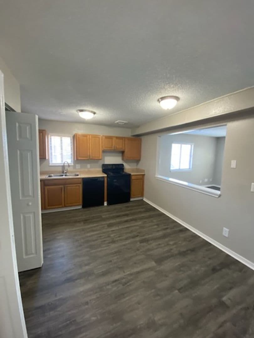 Wichita Apartment: 2701 S. Emporia St.