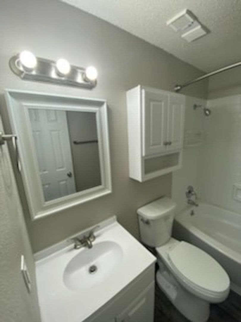 Wichita Apartment: 2701 S. Emporia St.
