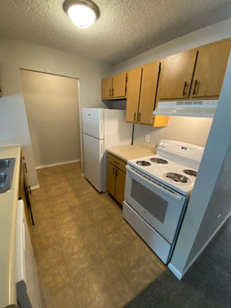 Wichita Apartment: 2701 S. Emporia St.