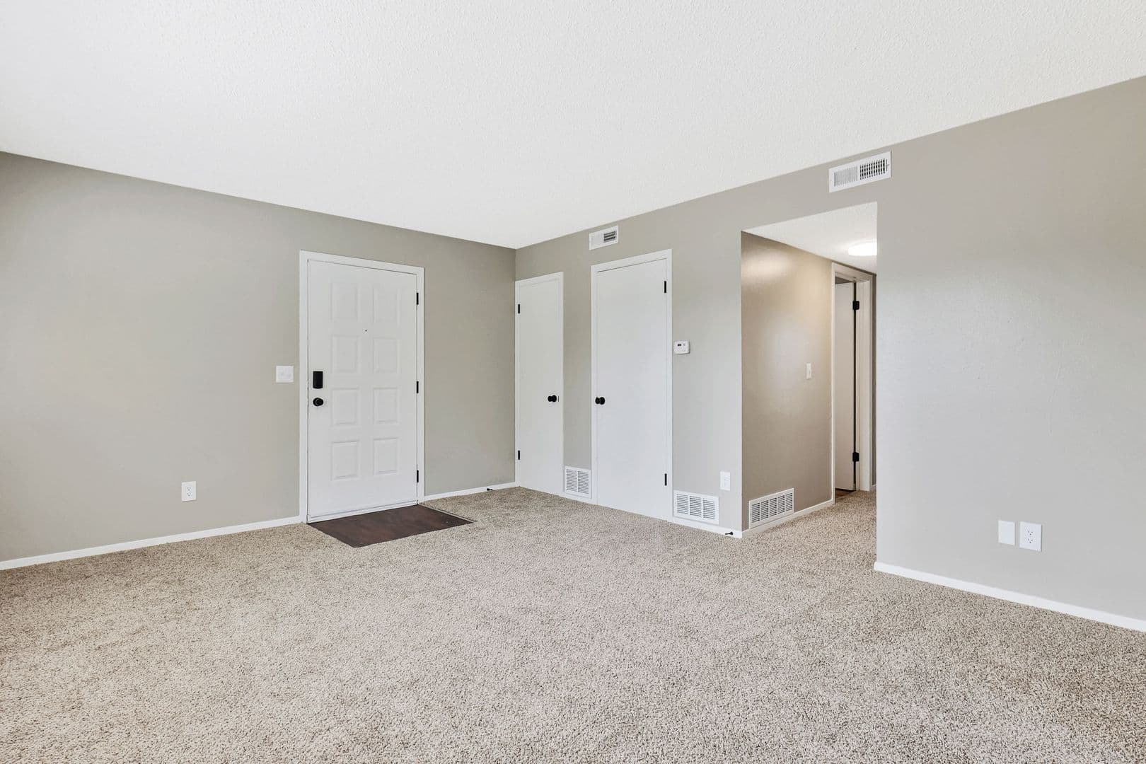 Wichita Apartment: 6841 W. Shade Lane #201