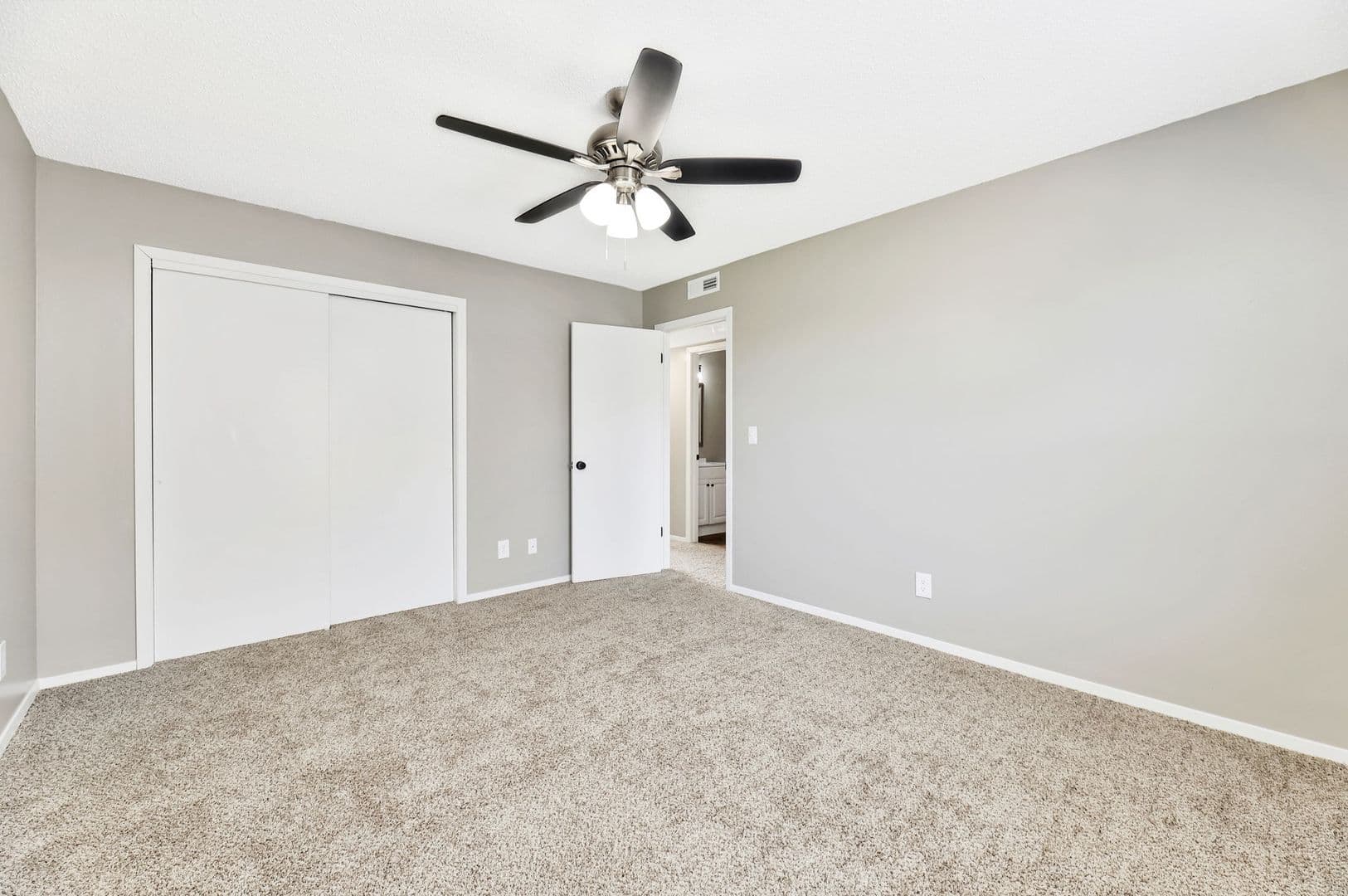 Wichita Apartment: 6841 W. Shade Lane #201