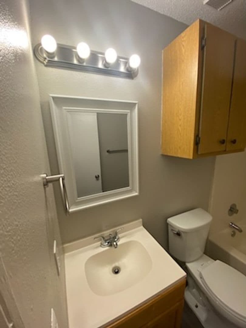 Wichita Apartment: 2701 S. Emporia St.