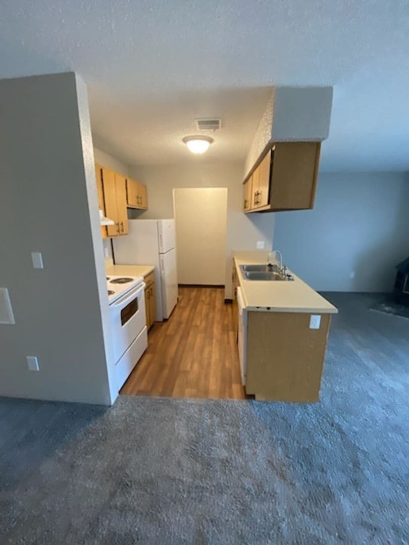 Wichita Apartment: 2701 S. Emporia St.