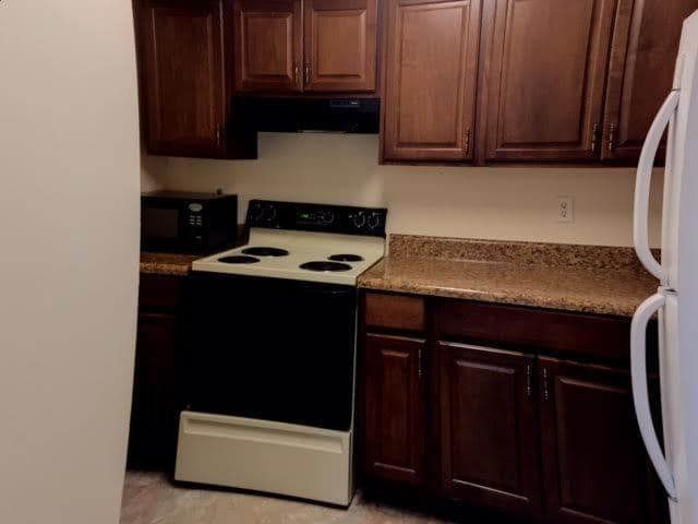 Altamonte Springs Apartment: 304 Cherokee Ct