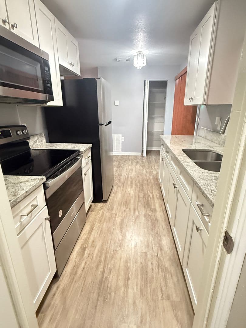 Orlando House: 4574 Barley St