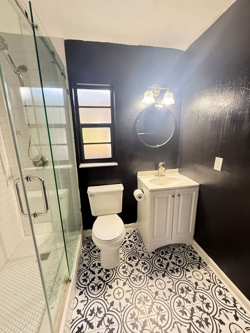Orlando House: 4574 Barley St