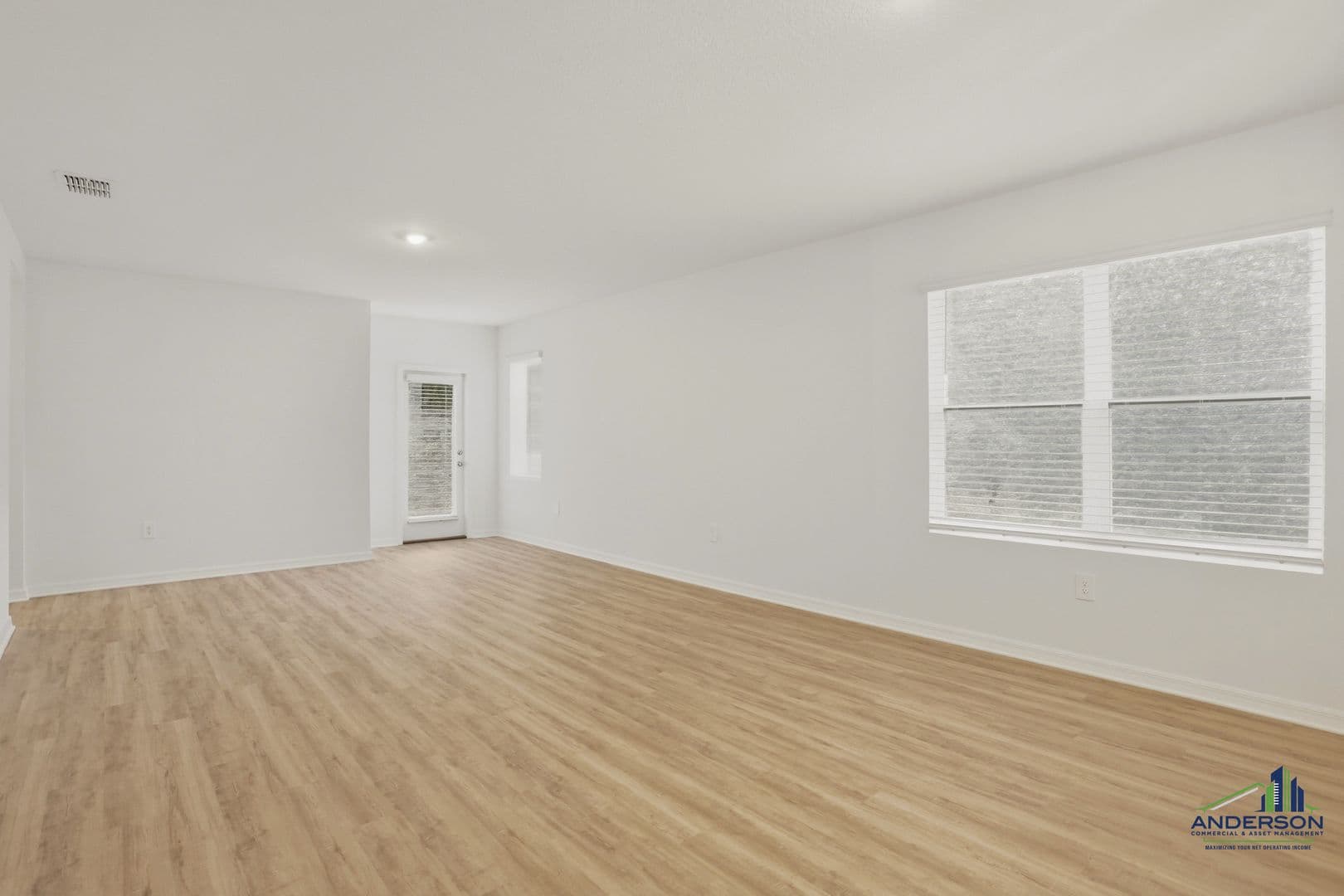 Davenport House: 5735 Mountain Rd
