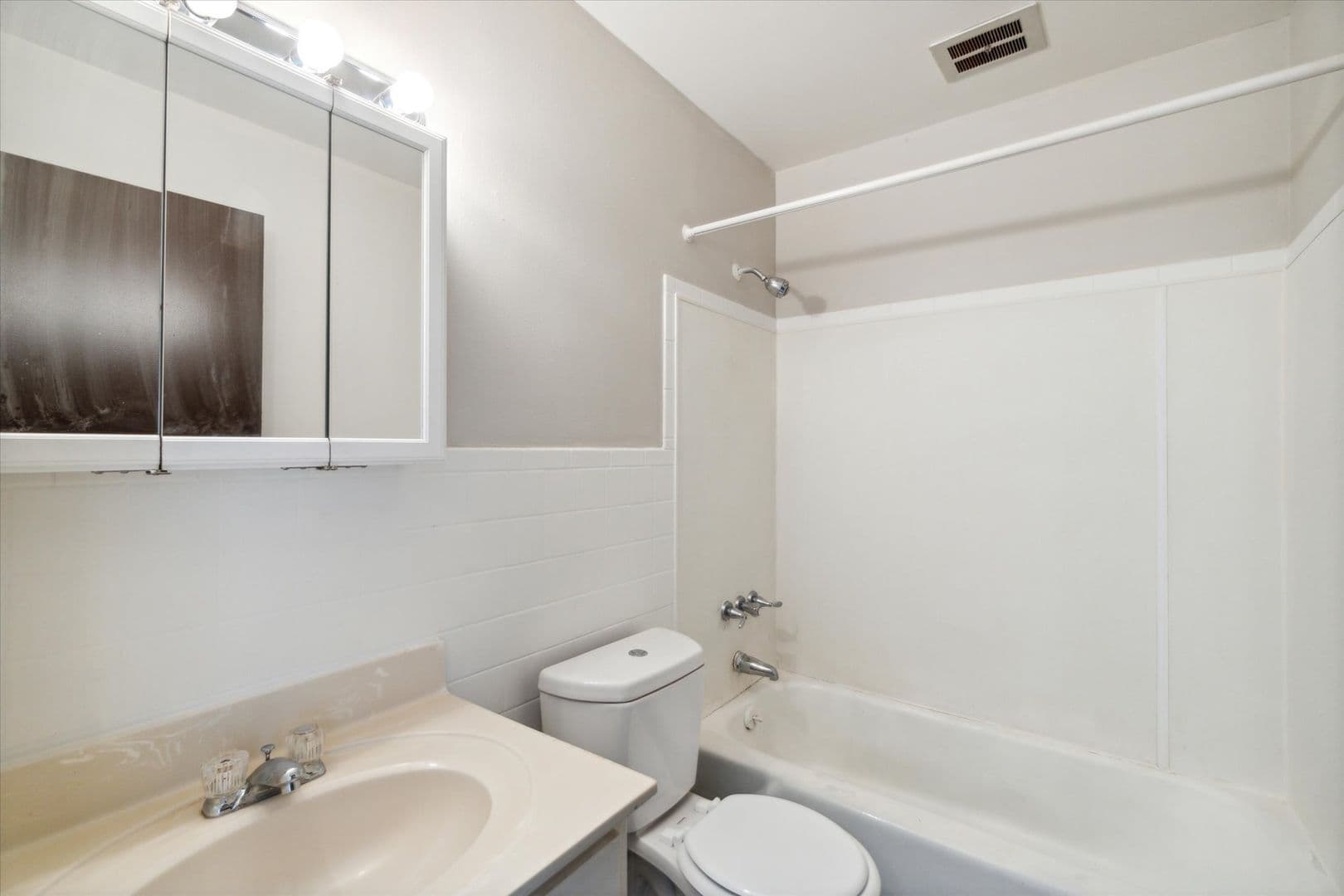 Kalamazoo Apartment: 320 S Drake Rd