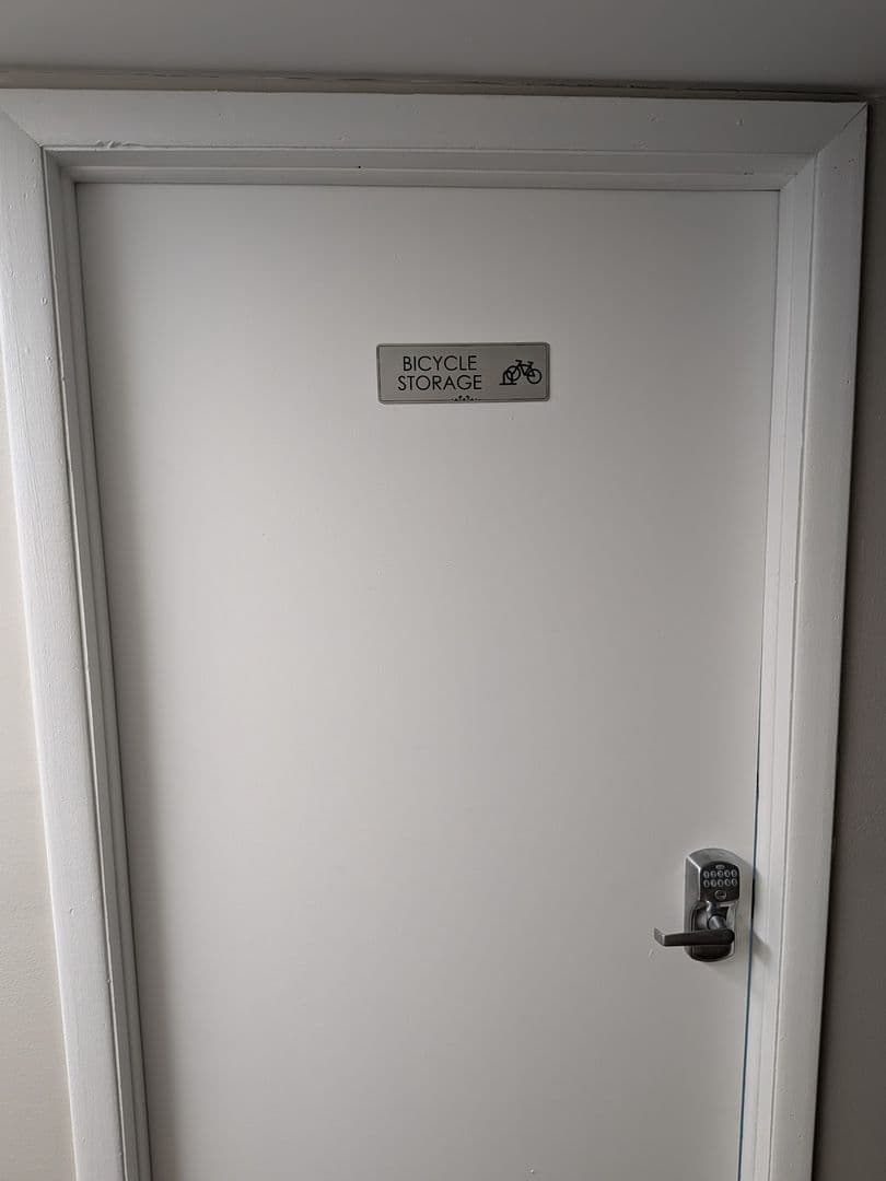 Dundee Apartment: 500 E Monroe St
