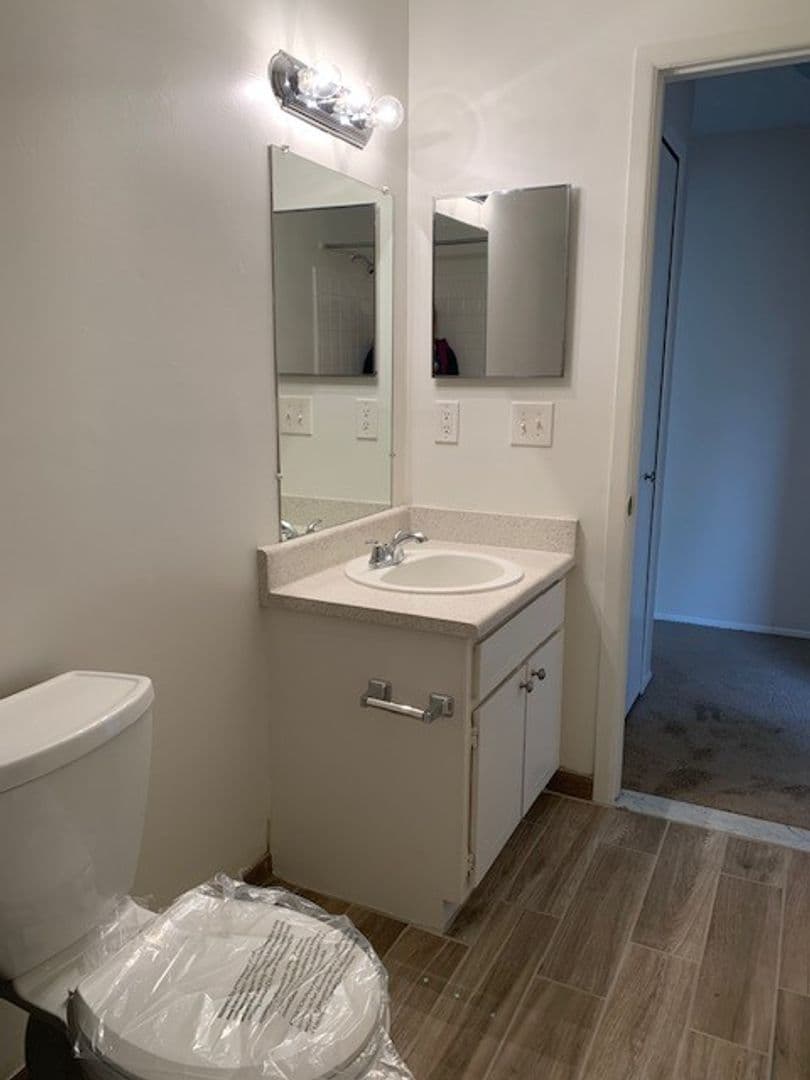 Warren Apartment: 14071 Stephen Rd