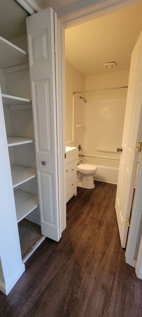 Kalamazoo Apartment: 320 S Drake Rd
