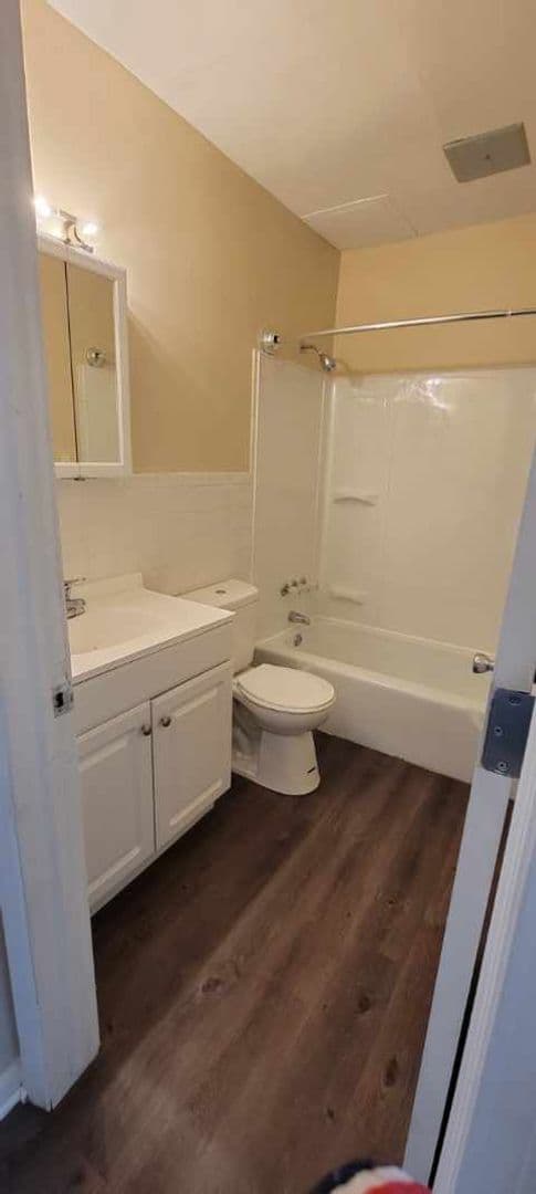 Kalamazoo Apartment: 320 S Drake Rd