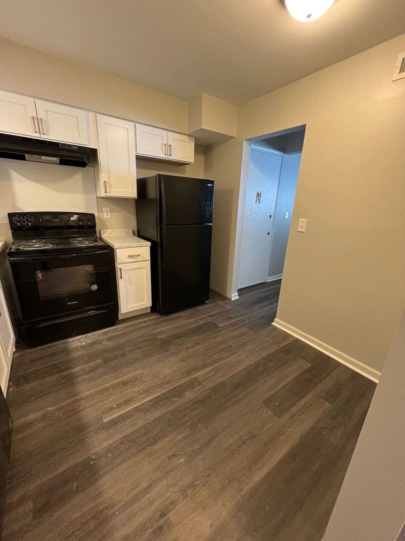 Kalamazoo Apartment: 320 S Drake Rd