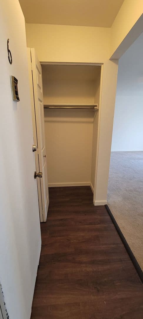 Kalamazoo Apartment: 320 S Drake Rd
