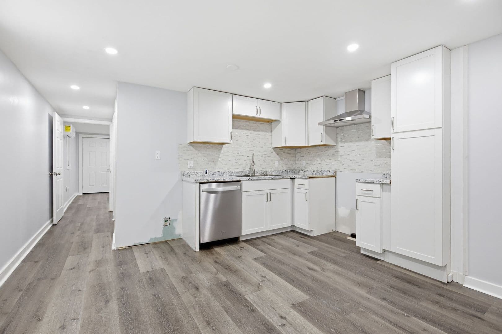 Nashville House: 2834 Clifton Ave