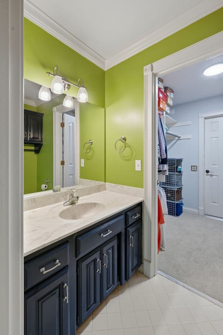 Brentwood House: 1733 Carriage Court