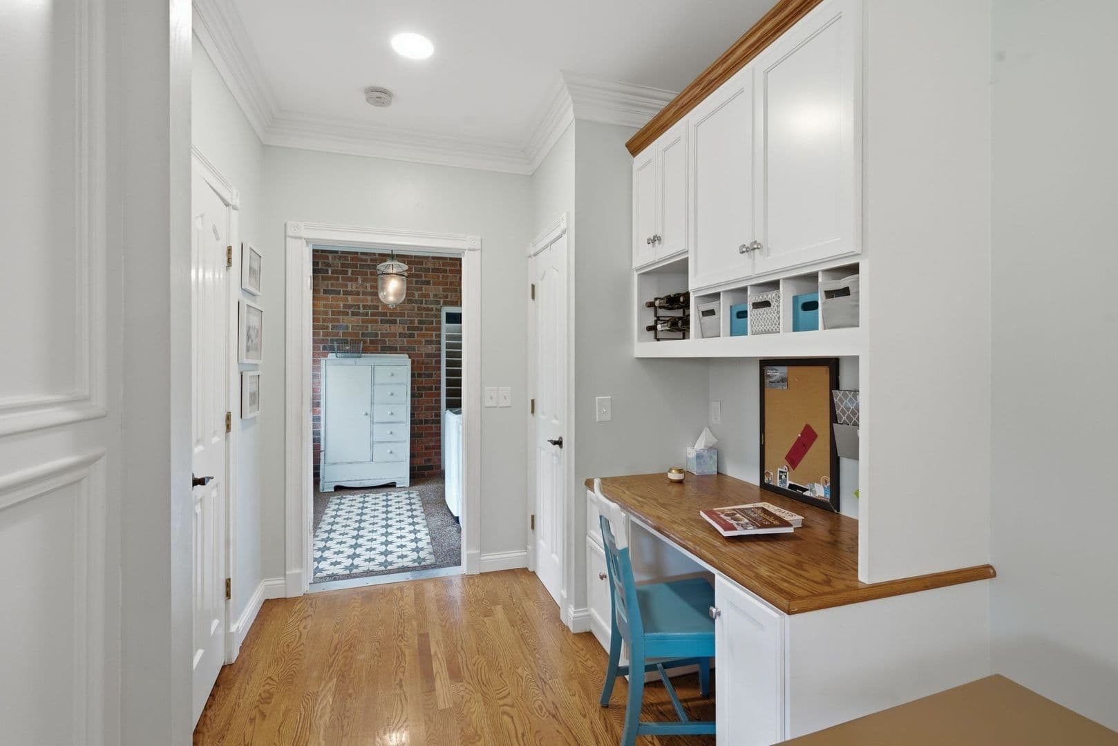 Brentwood House: 1733 Carriage Court