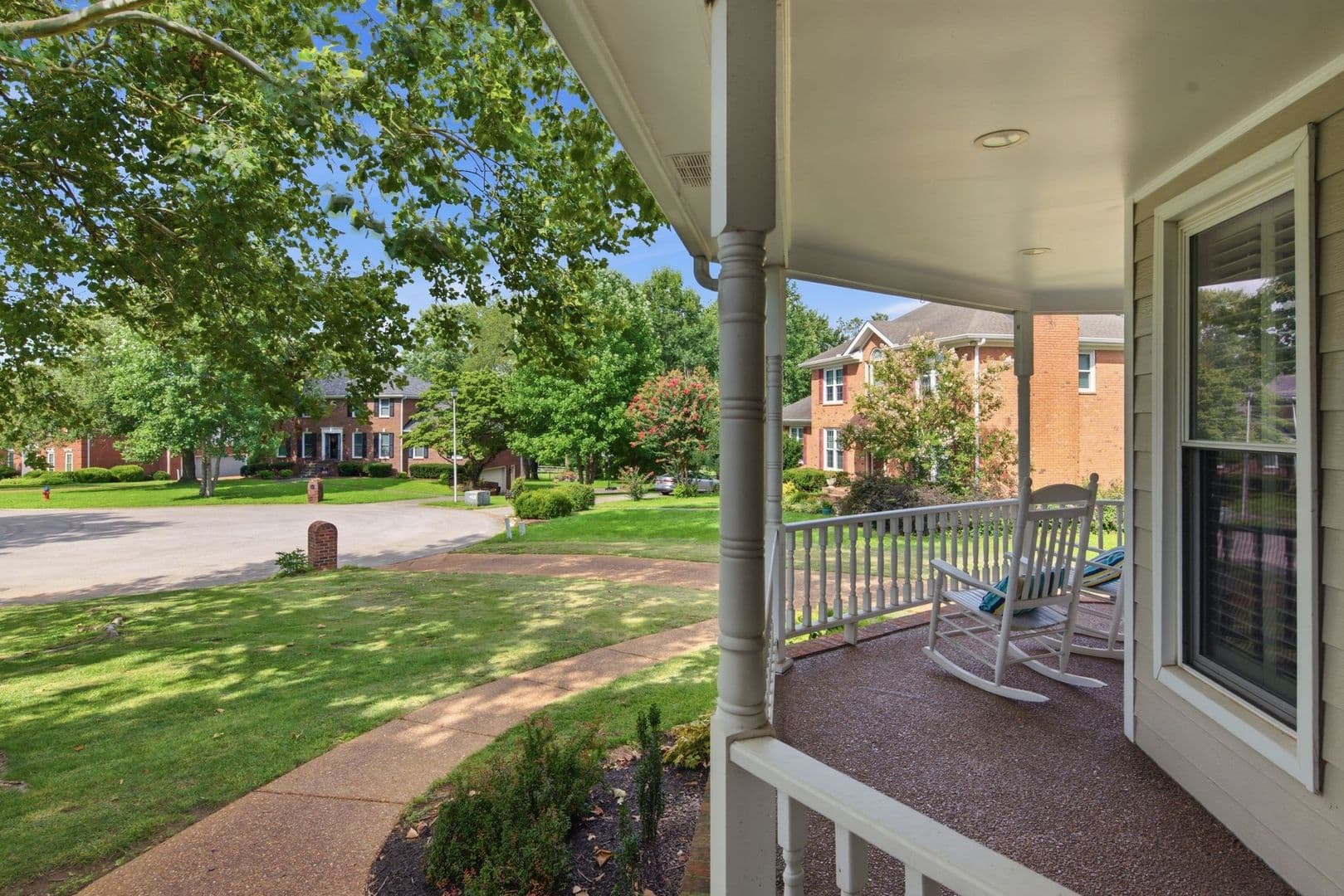 Brentwood House: 1733 Carriage Court