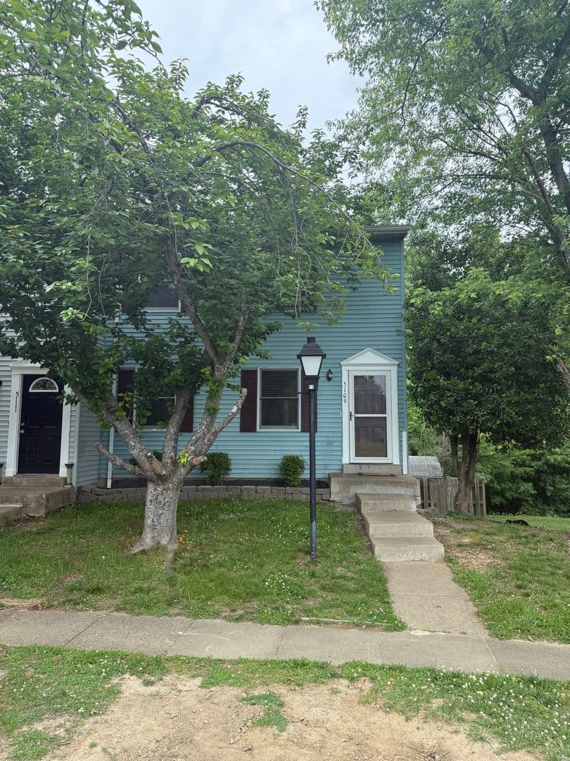 Fredericksburg Townhome: 5109 Pecan Drive