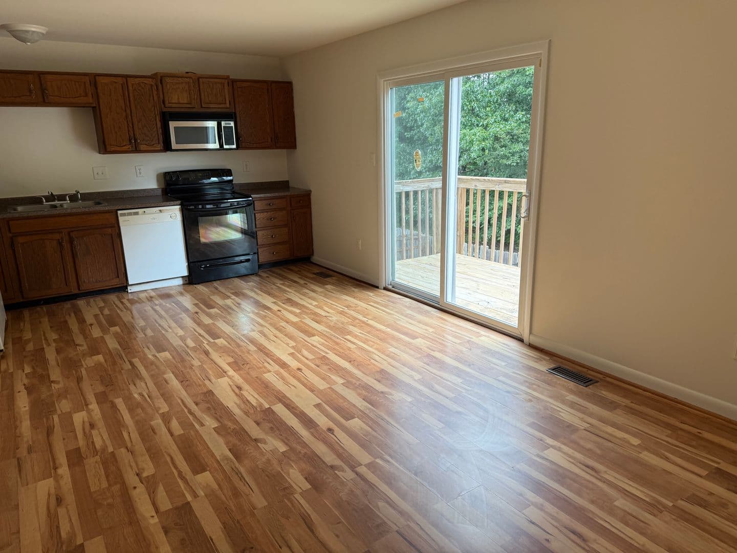Fredericksburg Townhome: 5109 Pecan Drive