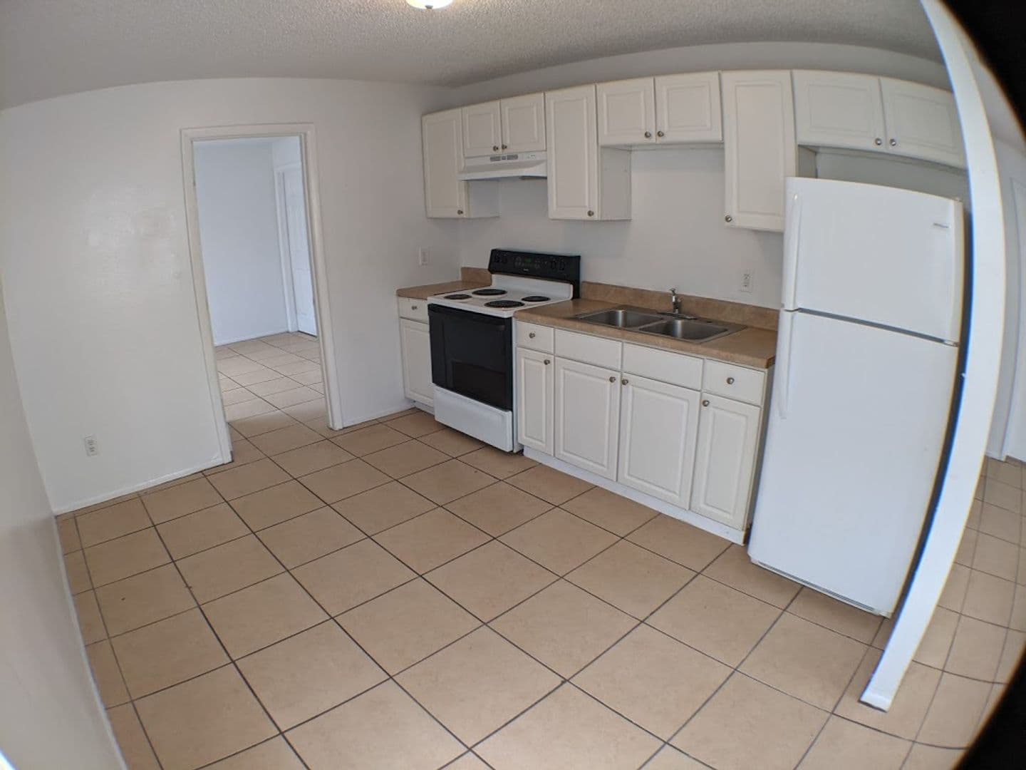 Bradenton Multiplex: 3261 51st Ave, Dr, W.