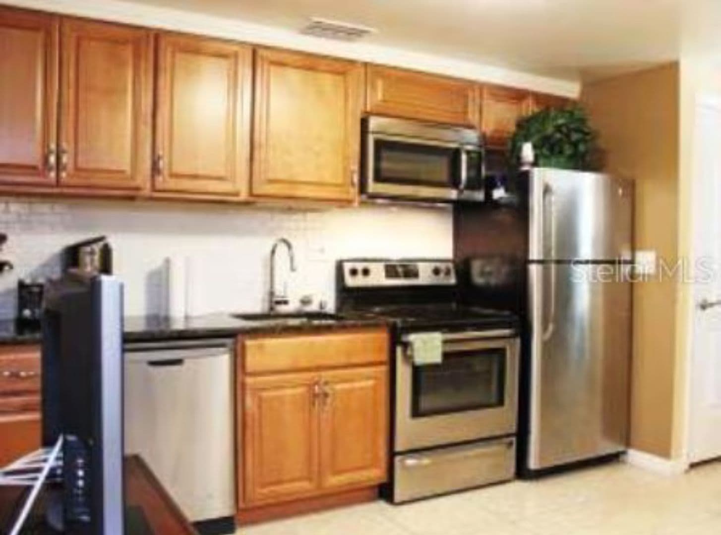Sarasota Apartment: 3217 McIntosh Rd