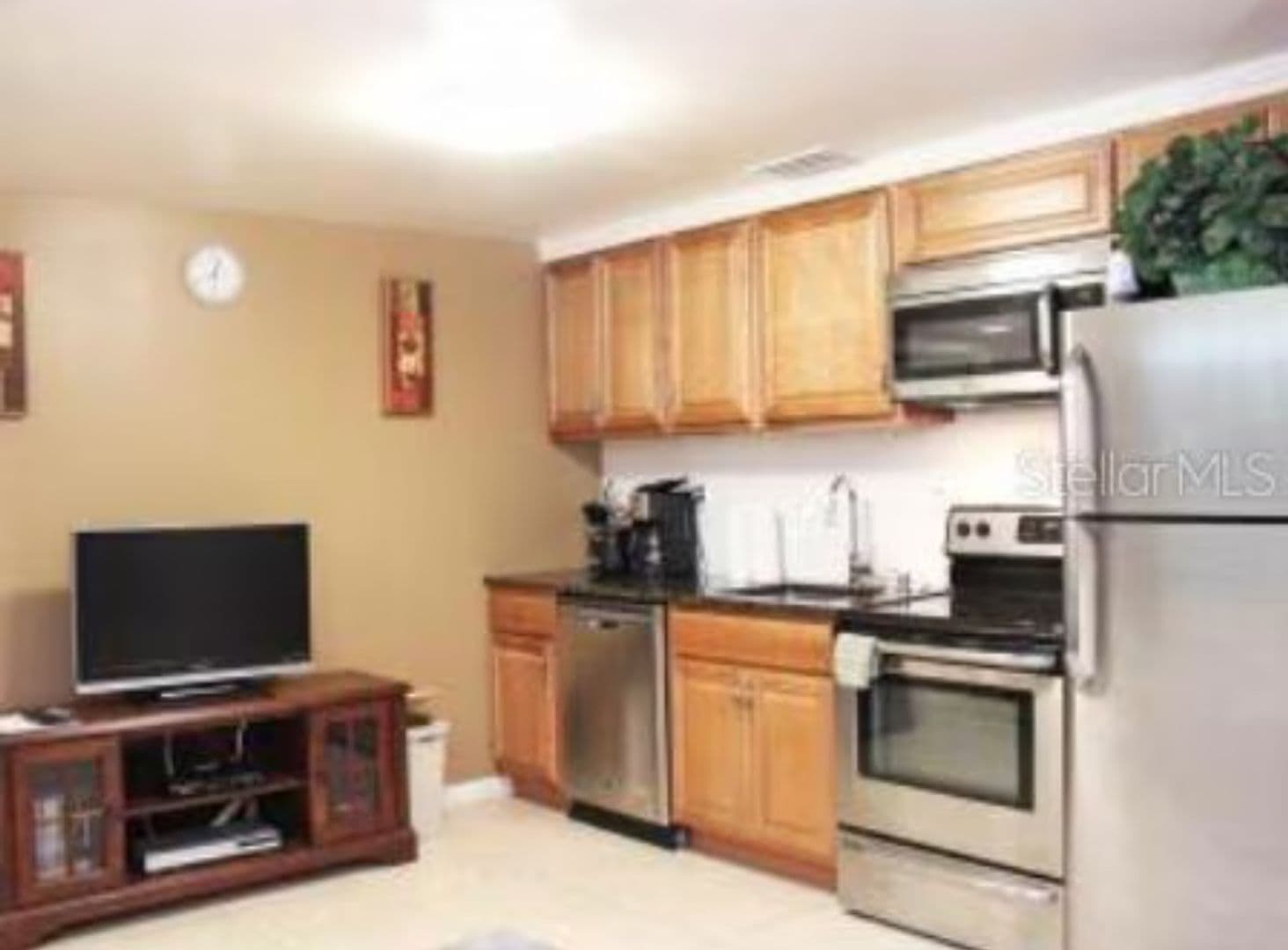 Sarasota Apartment: 3217 McIntosh Rd