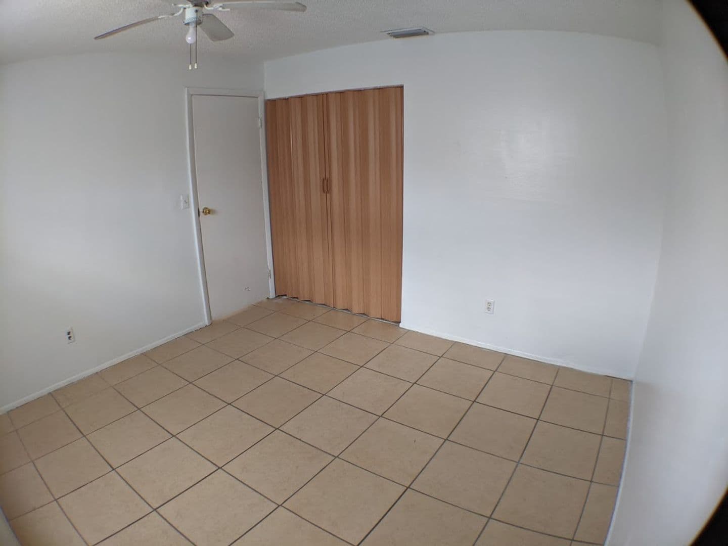 Bradenton Multiplex: 3261 51st Ave, Dr, W.