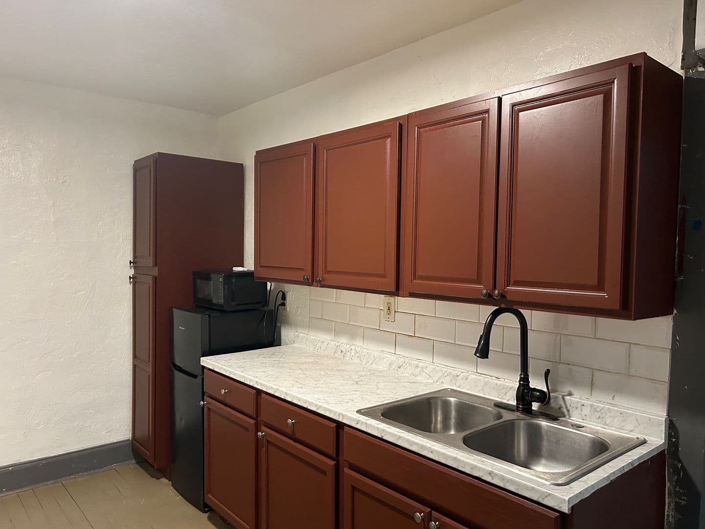 Nokomis Apartment: 401 Colonia Ln, E.