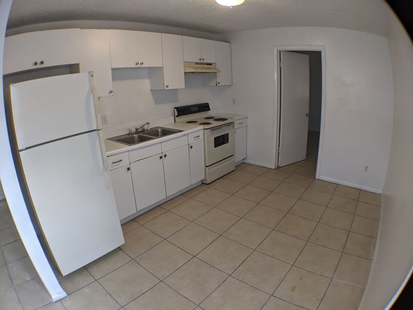 Bradenton Multiplex: 3259 51st Ave, Dr, W.